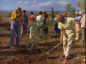 Paolo Soleri plants a tree